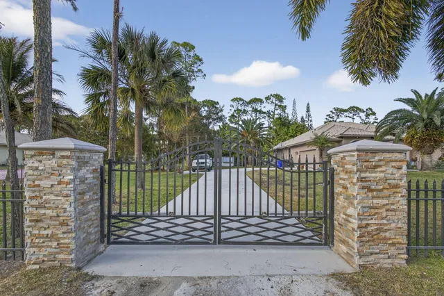 $735,000 | 16107 86th Street North, Loxahatchee, FL 33470