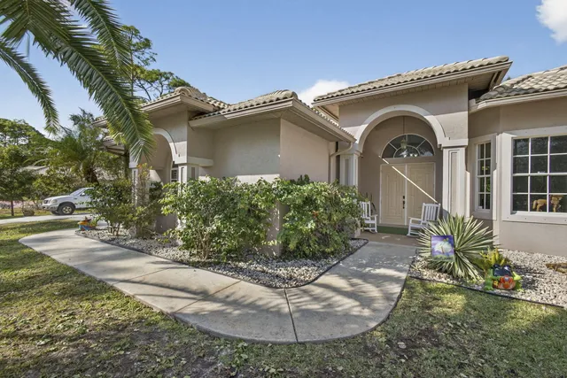 $735,000 | 16107 86th Street North, Loxahatchee, FL 33470