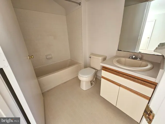 $2,000 | 38 Heatherfield Way, Dover, DE 19904