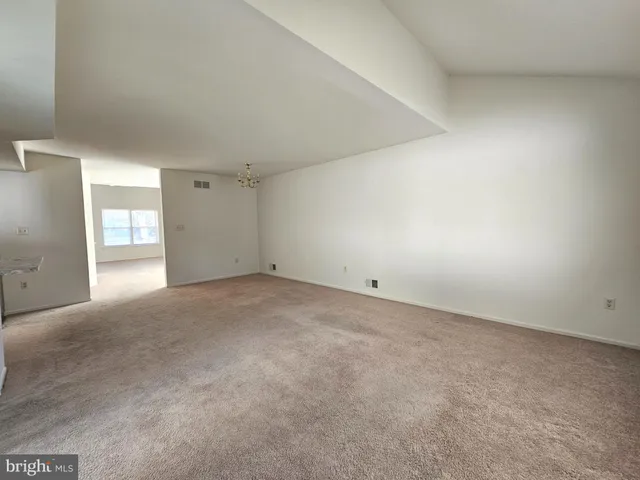 $2,000 | 38 Heatherfield Way, Dover, DE 19904