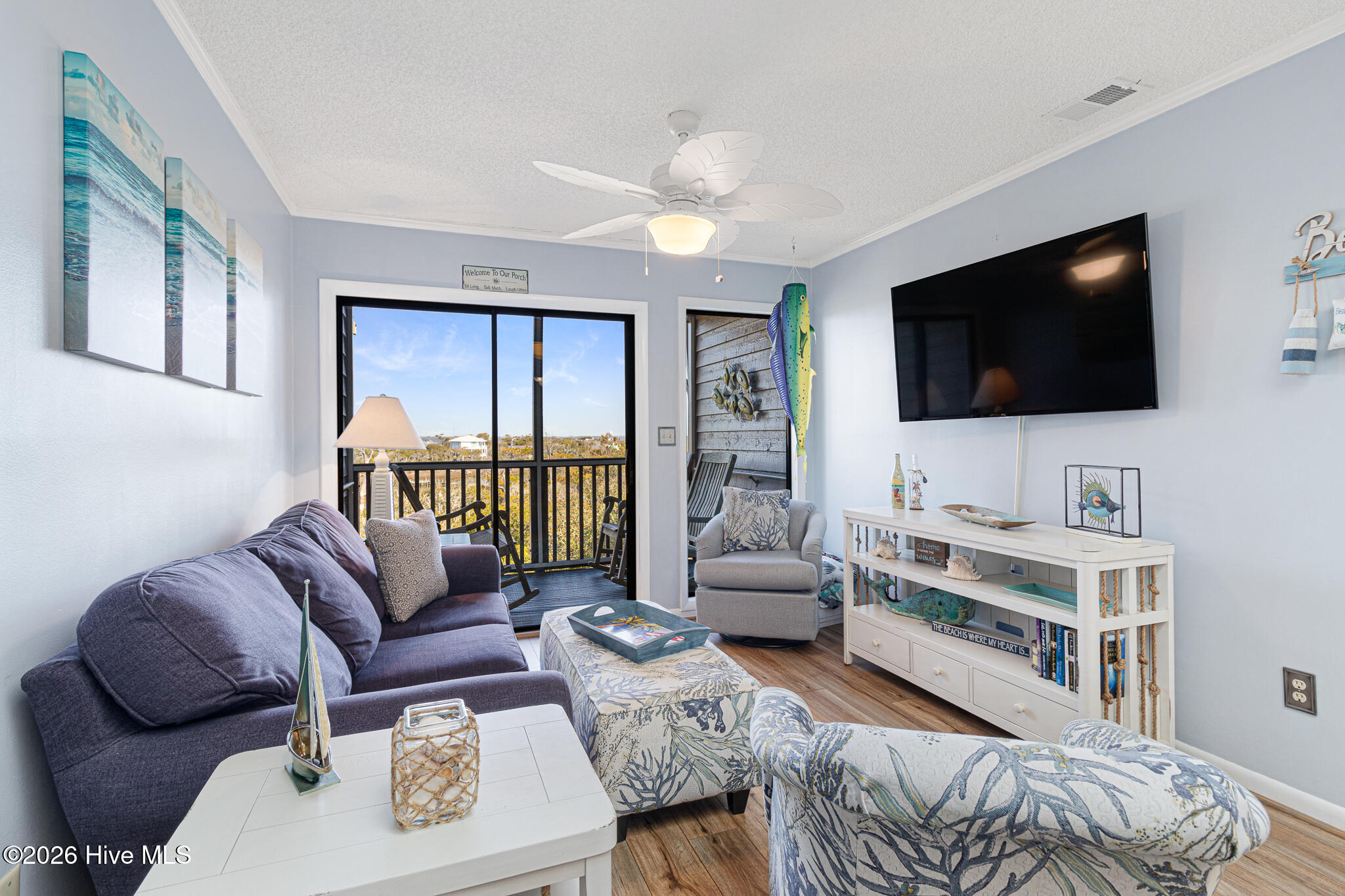 2308 West Fort Macon Road, Unit 302H Atlantic Beach, NC 28512 - Photo 16 of 60 Living Room