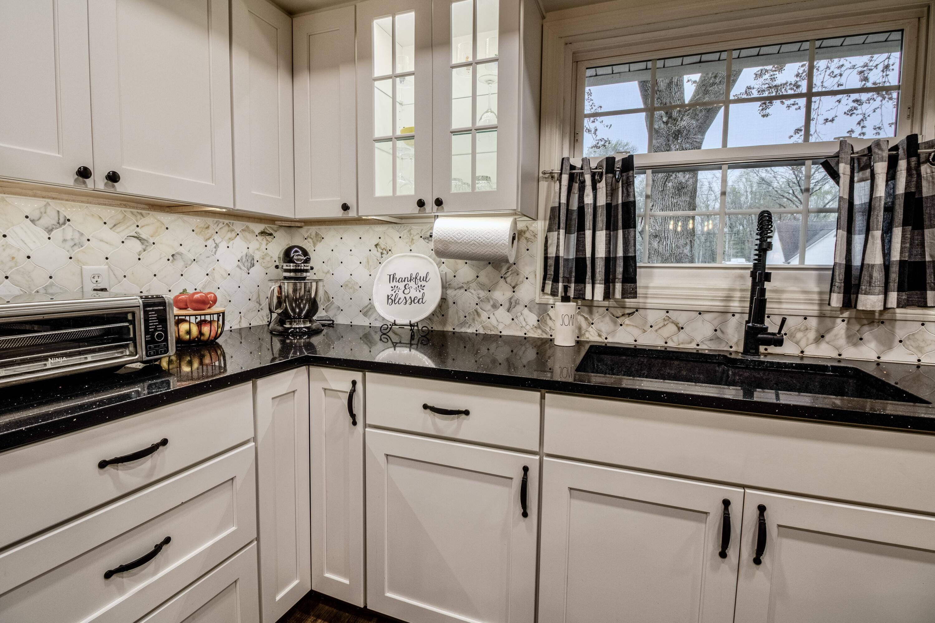 3129 Happy Valley Road Jackson, MI 49203 - Photo 8 of 50 Kitchen5 2