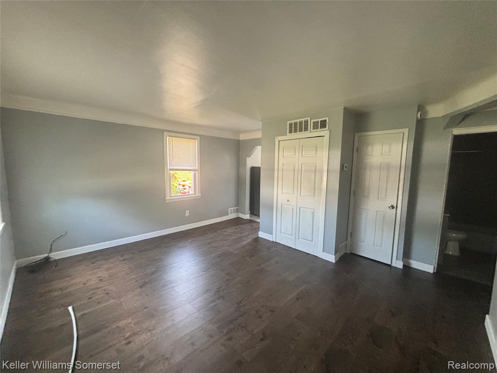 11130 Stephens Warren, MI 48089 - Photo 4 of 11