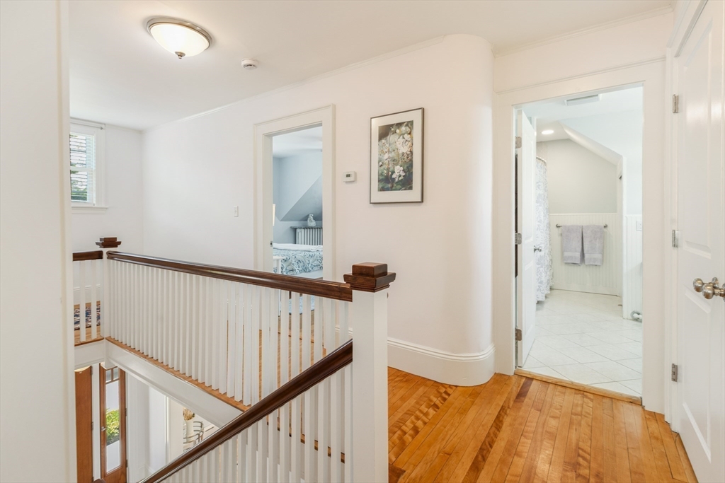 55 Gregory Street Marblehead, MA 01945 - Photo 5 of 28