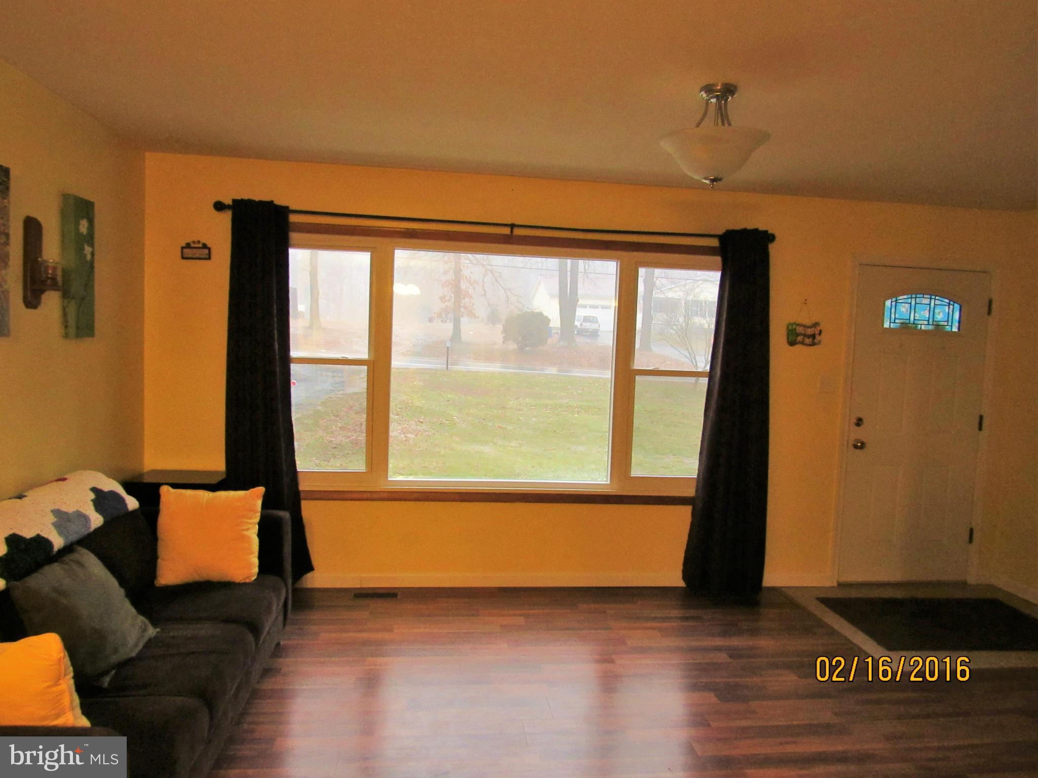 386 Tonys Road Elkton, MD 21921 - Photo 7 of 21 Living Room