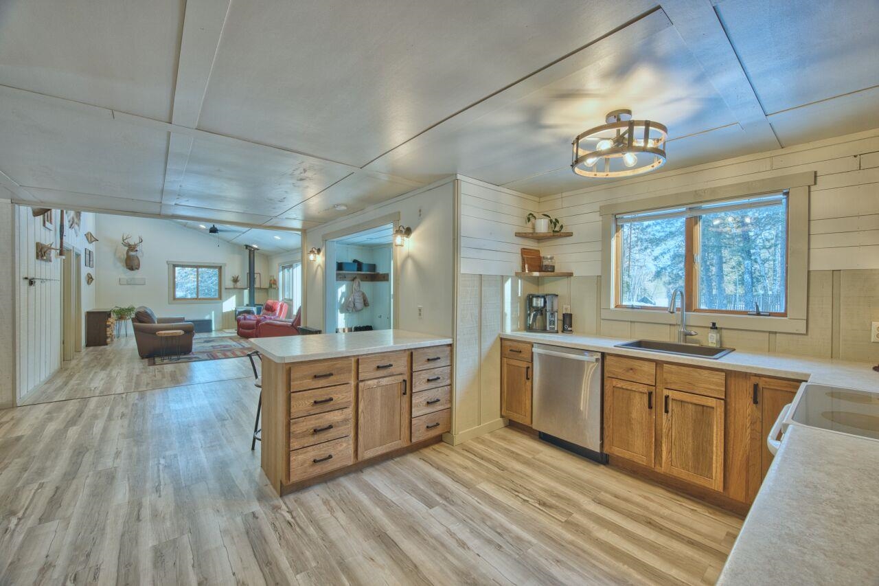 4381 Lilac Road Gilbert, MN 55741 - Photo 12 of 66