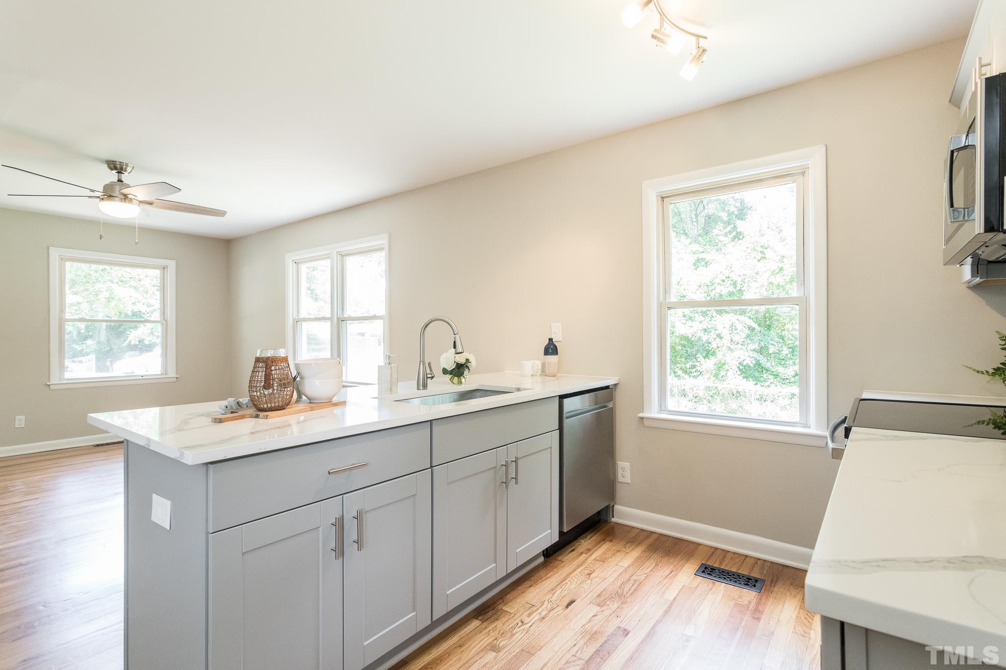 608 Calloway Drive Raleigh, NC 27610 - Photo 8 of 31 Gallery Image 8