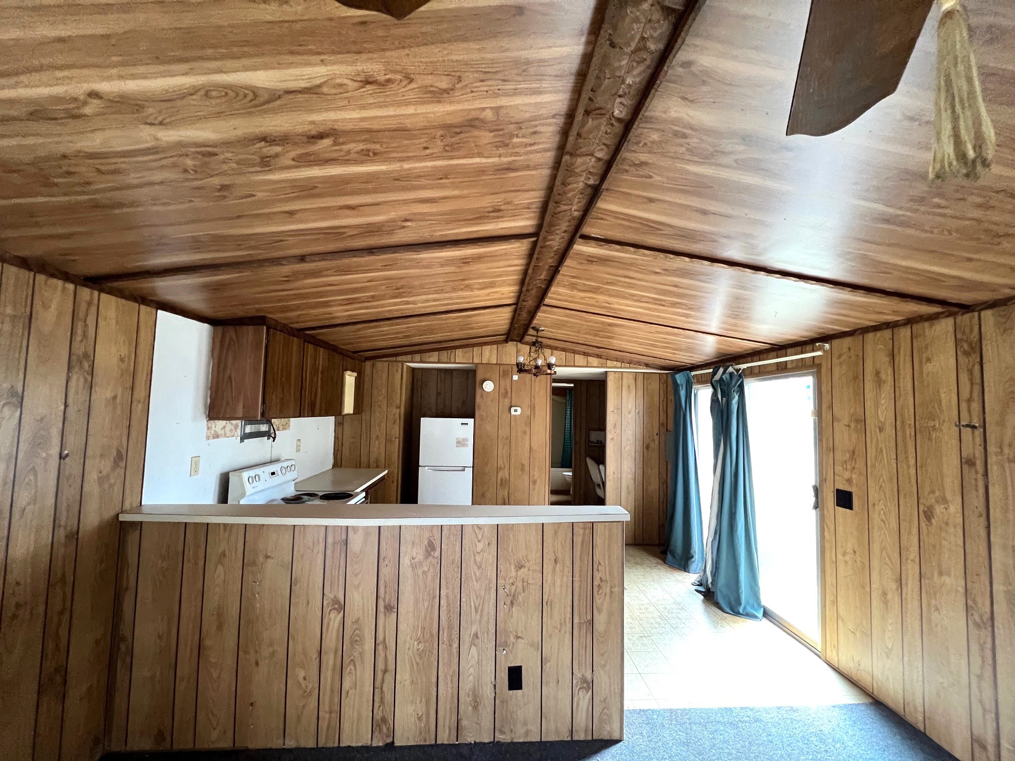 1075 Lakeshore Lane Bandera, TX 78003 - Photo 4 of 8