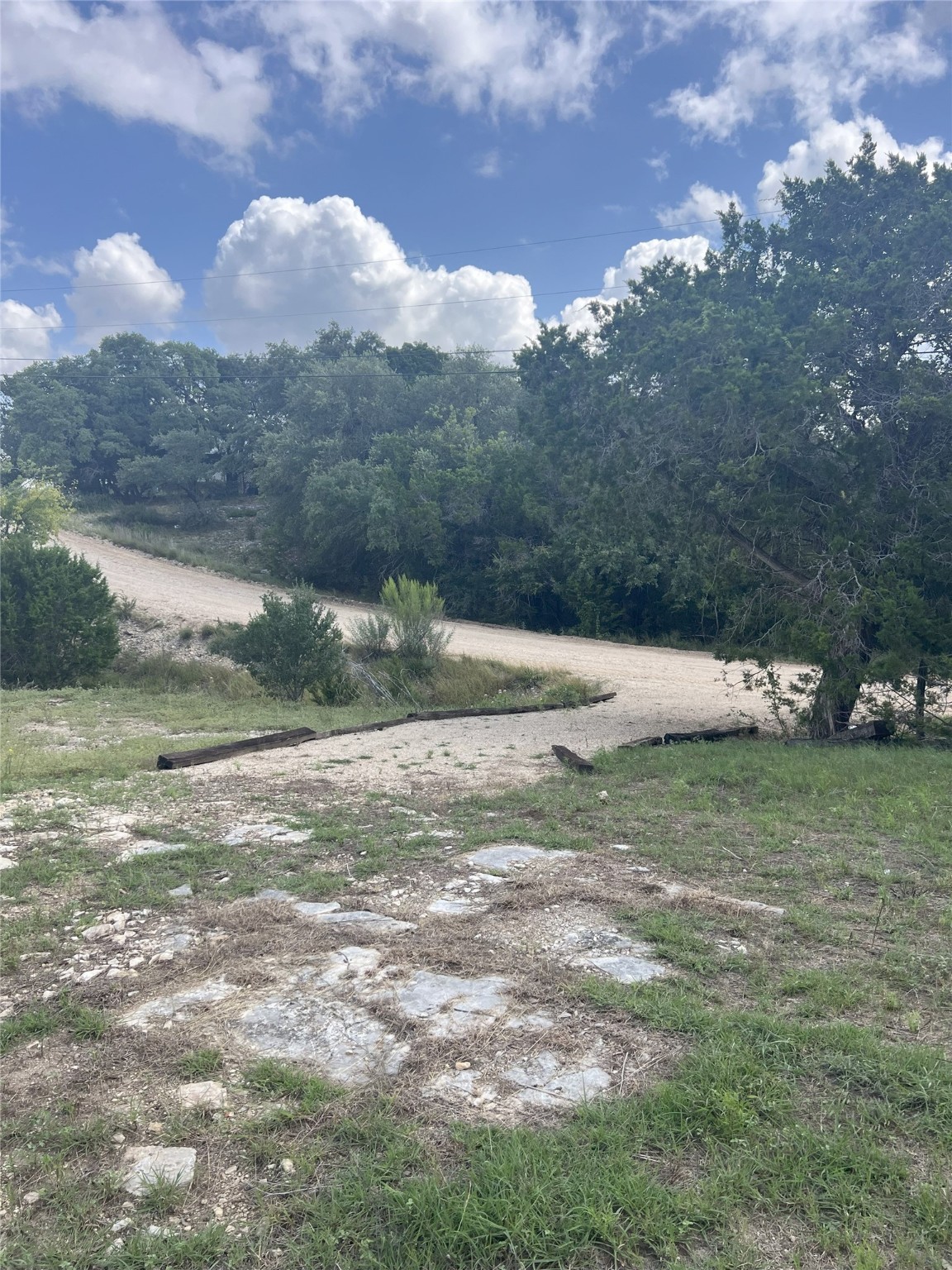 1075 Lakeshore Lane Bandera, TX 78003 - Photo 7 of 8