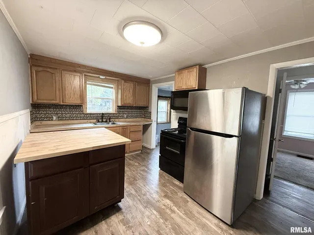 $59,900 | 205 North Plum Street, De Soto, IL 62924