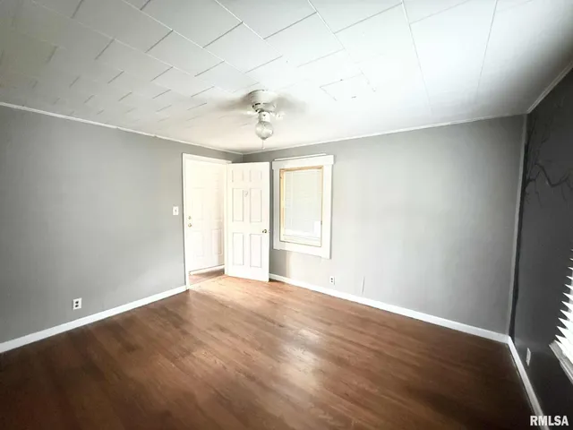 $59,900 | 205 North Plum Street, De Soto, IL 62924