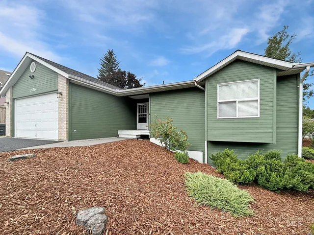 $689,000 | 2736 Weymouth Street, Moscow, ID 83843
