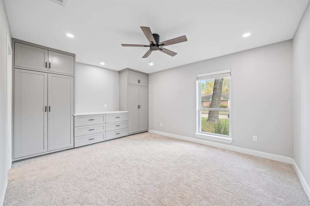 23307 Apple Arbor Drive Spring, TX 77373 - Photo 17 of 32 an empty room with windows and closet