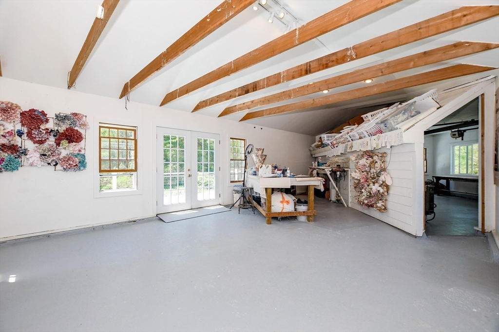 595 New Bedford Road Rochester, MA 02770 - Photo 33 of 37