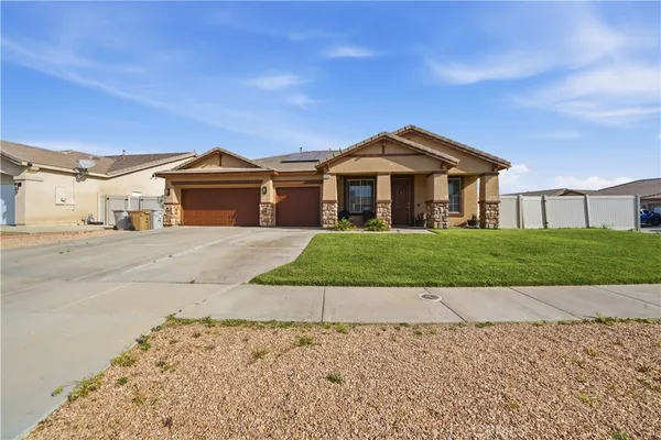 $489,900 | 13914 Pokeberry Court, Hesperia, CA 92344