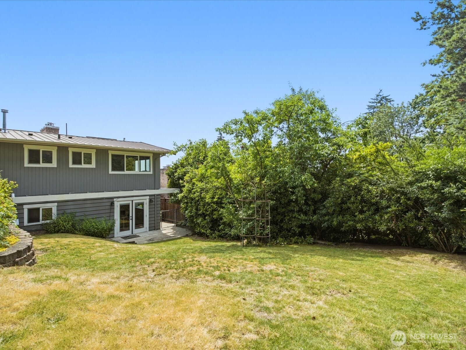 10222 Northeast 198th Street Bothell, WA 98011 - Photo 37 of 40
