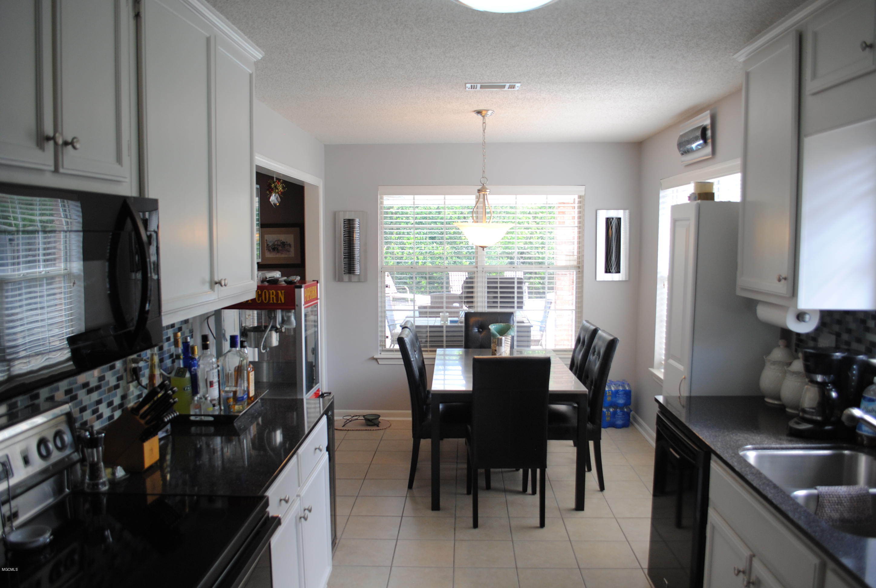 2082 Crane Ridge Biloxi, MS 39532 - Photo 9 of 25 DSC_0019