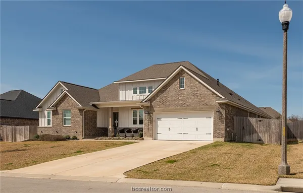 $618,900 | 3317 Stone Leigh Lane, Bryan, TX 77808