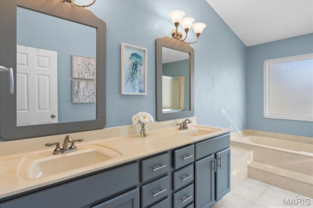 1033 Woods Way O'Fallon, IL 62269 - Photo 27 of 39