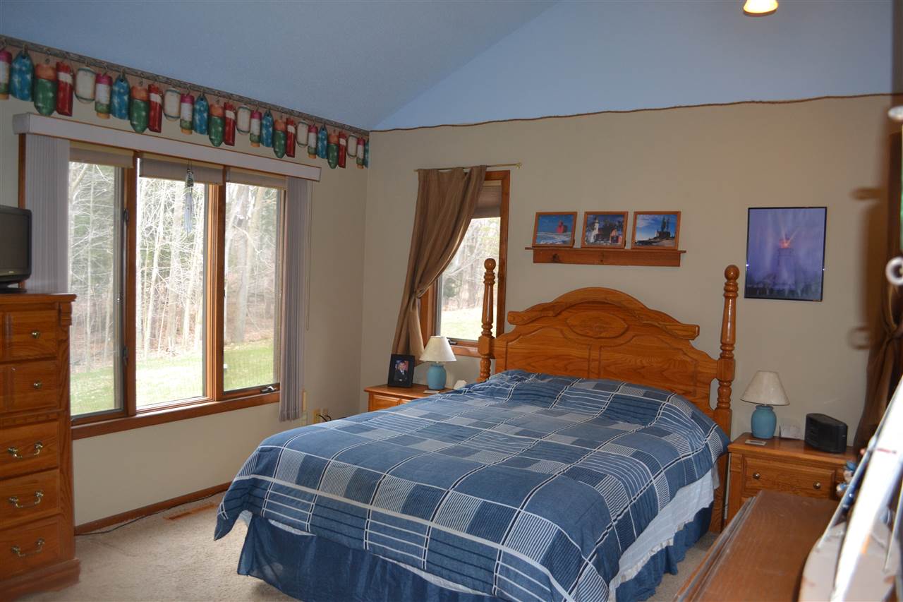 2402 West Wing Road Mount Pleasant, MI 48858 - Photo 12 of 47 1814483-11.JPG