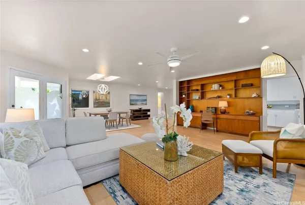 $1,325,000 | 2432 Myrtle Street, Honolulu, HI 96816