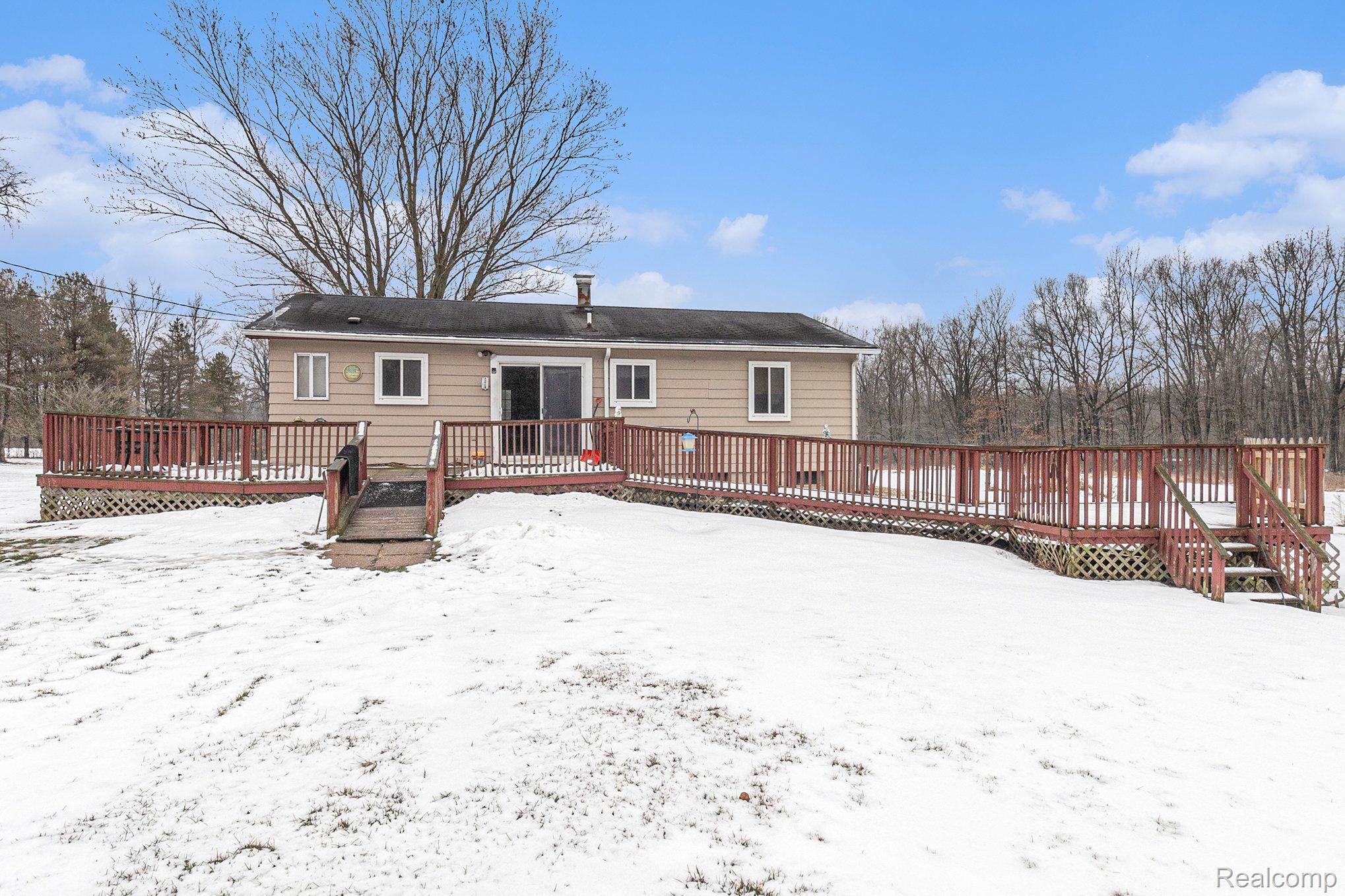 1726 Peavy Road Howell, MI 48843 - Photo 24 of 43 Gallery Image 24