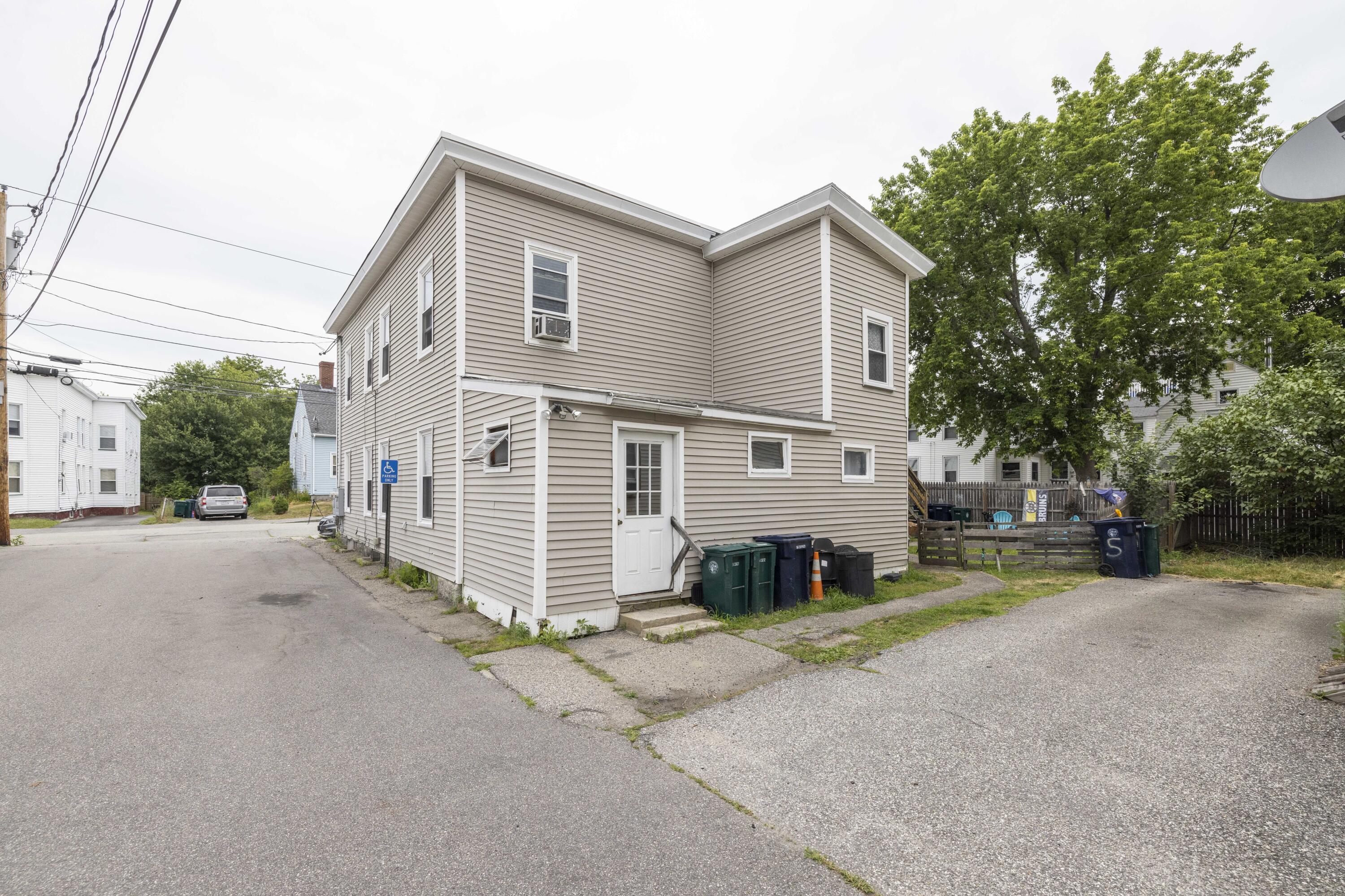 39 Green Street Biddeford, ME 04005 - Photo 2 of 15 Exterior Corner