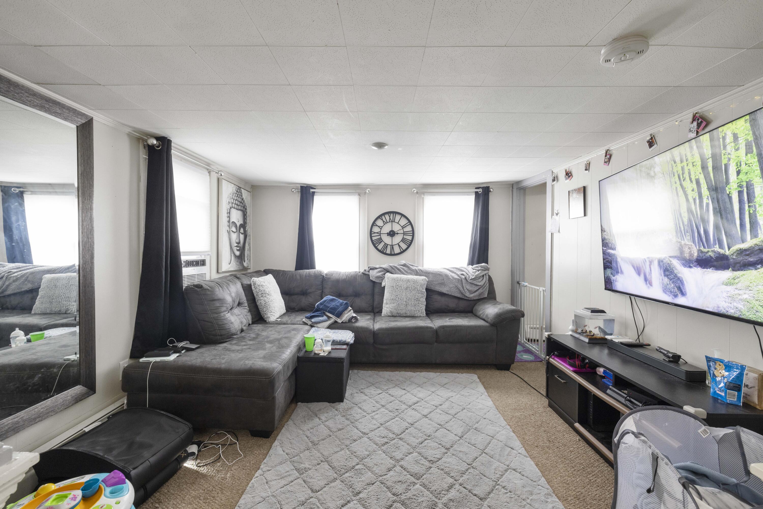 39 Green Street Biddeford, ME 04005 - Photo 6 of 15 Living Room 201