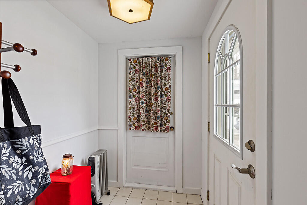 381 West River Road Augusta, ME 04330 - Photo 8 of 57 8