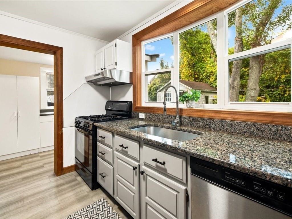 23 Edgar Road Scituate, MA 02066 - Photo 17 of 41 Gallery Image 17