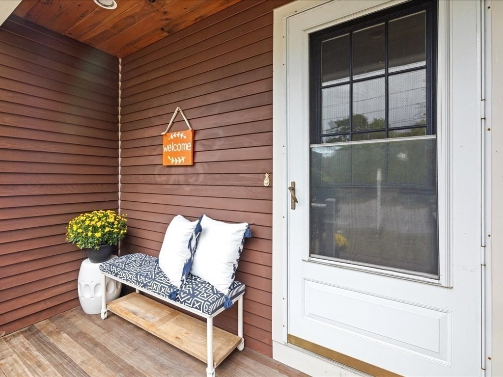 23 Edgar Road Scituate, MA 02066 - Photo 6 of 41 Gallery Image 6