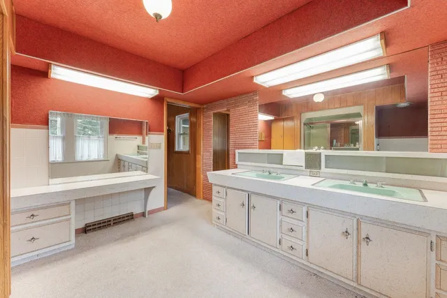 $1,890,000 | 227 Sarrington Road, Wisconsin Dells, WI 53965