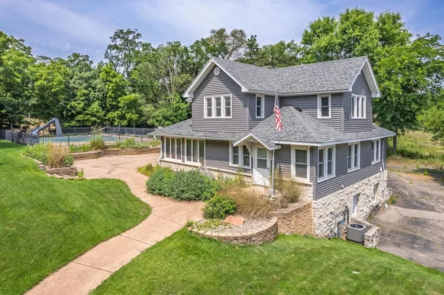 $1,890,000 | 227 Sarrington Road, Wisconsin Dells, WI 53965