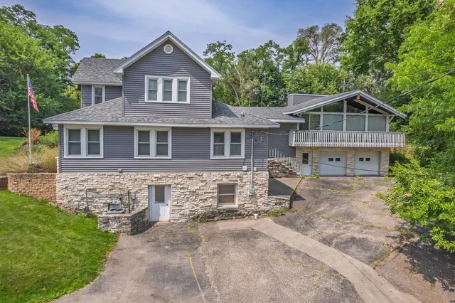 $1,890,000 | 227 Sarrington Road, Wisconsin Dells, WI 53965