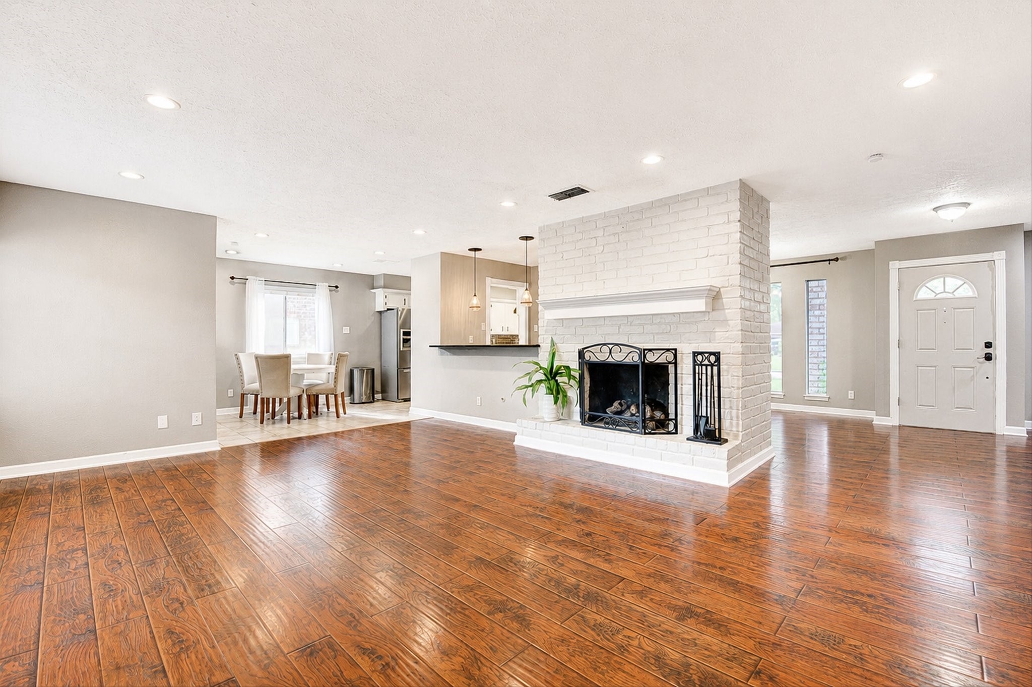 1907 Round Spring Drive Houston, TX 77339 - Photo 13 of 39