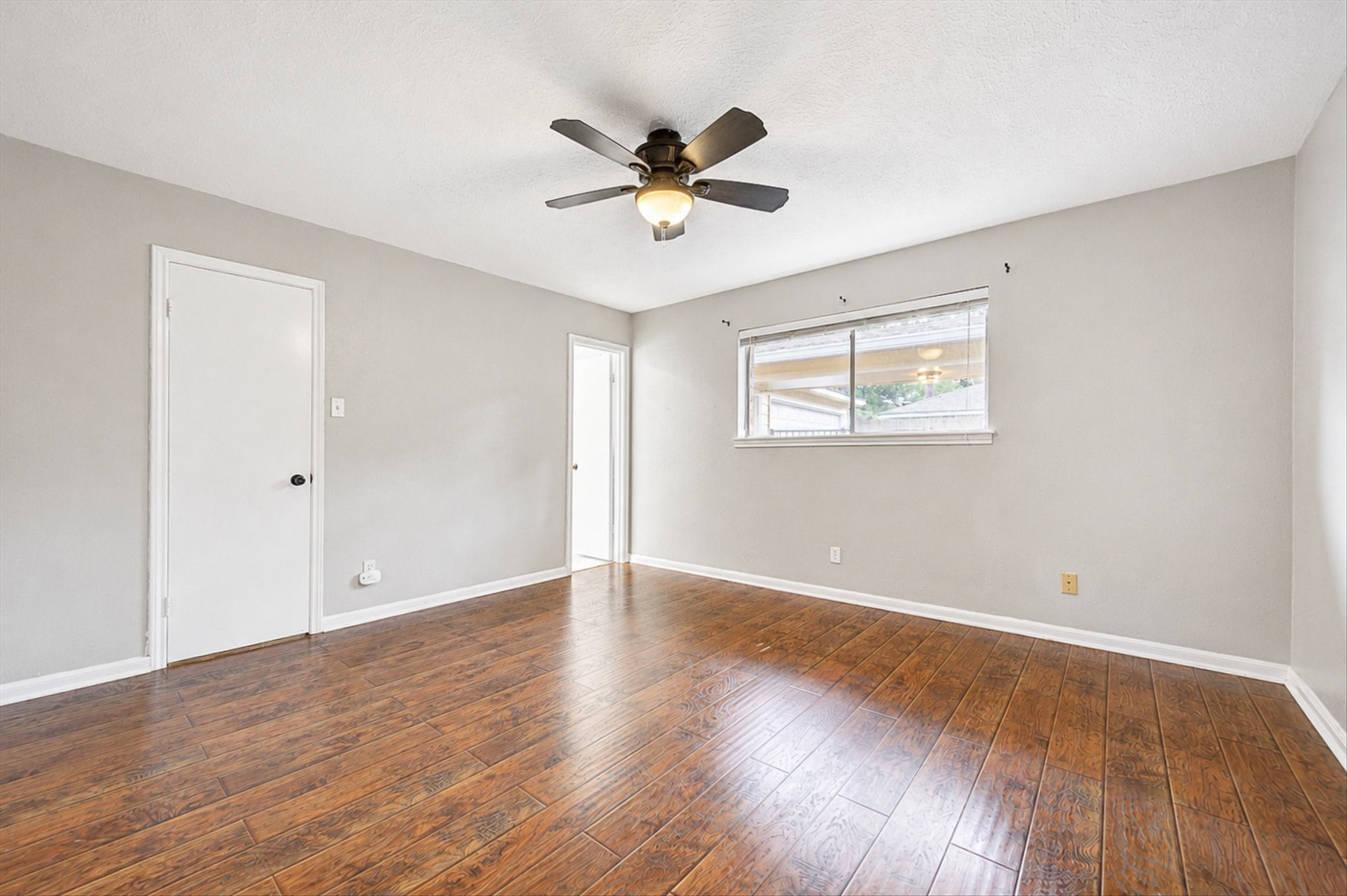 1907 Round Spring Drive Houston, TX 77339 - Photo 25 of 39