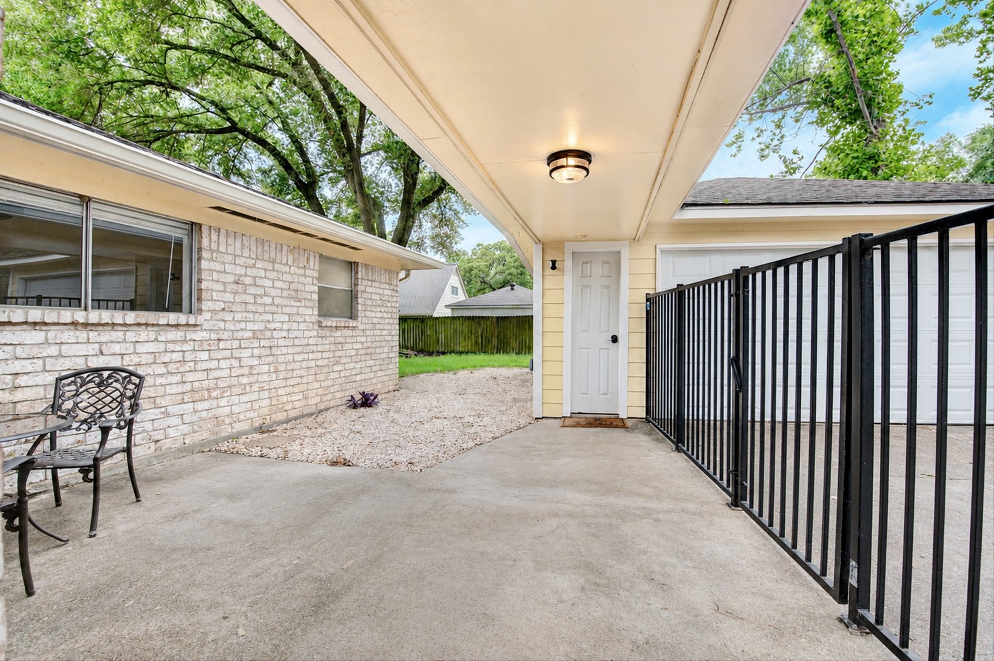 1907 Round Spring Drive Houston, TX 77339 - Photo 32 of 39