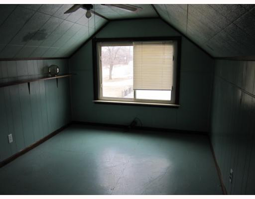 10041 Quirk Road Belleville, MI 48111 - Photo 8 of 10 Photo 8