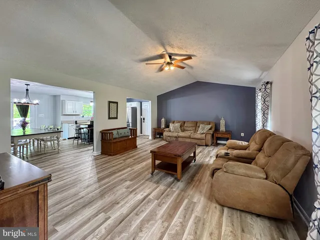 $575,000 | 7124 Juliette Low Lane, Hughesville, MD 20637