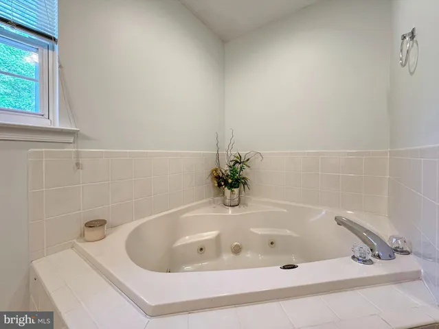 $575,000 | 7124 Juliette Low Lane, Hughesville, MD 20637