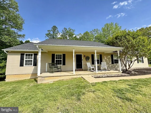 $575,000 | 7124 Juliette Low Lane, Hughesville, MD 20637