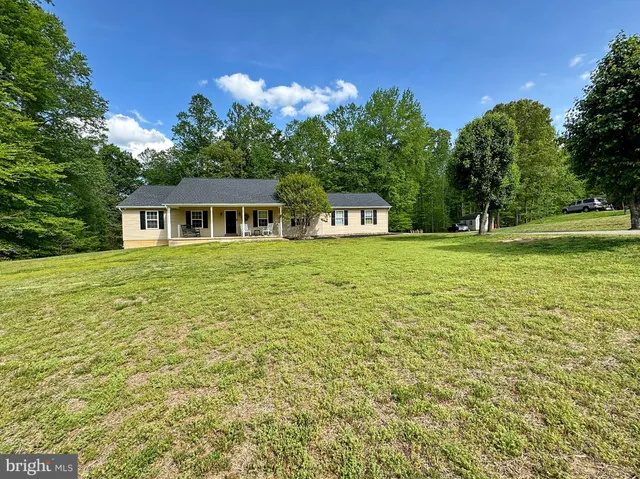 $575,000 | 7124 Juliette Low Lane, Hughesville, MD 20637