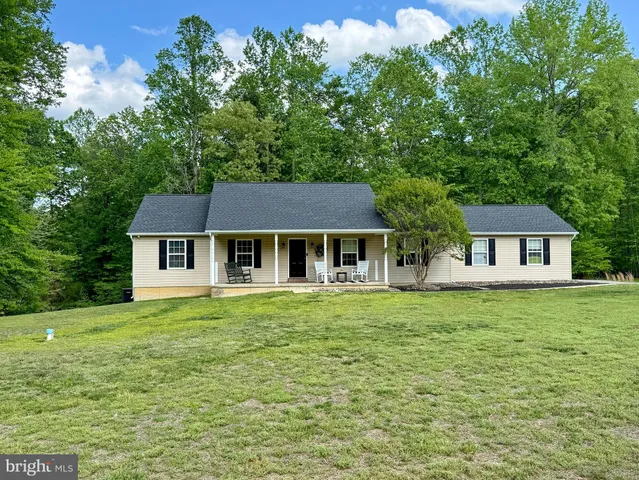 $575,000 | 7124 Juliette Low Lane, Hughesville, MD 20637