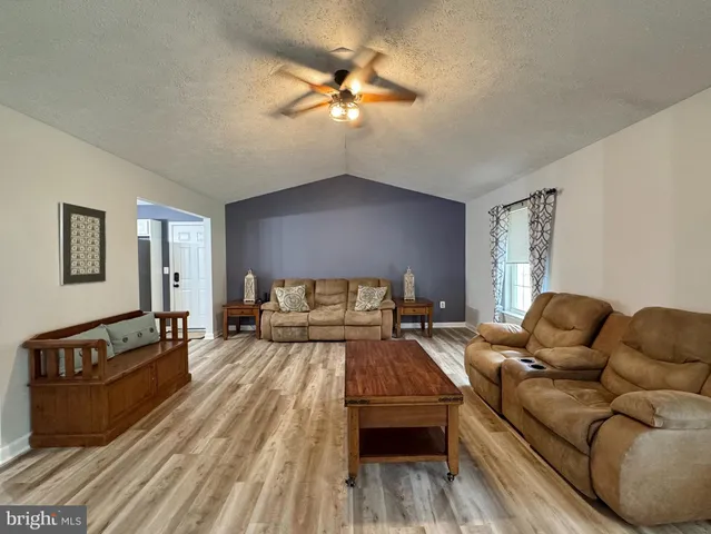 $575,000 | 7124 Juliette Low Lane, Hughesville, MD 20637