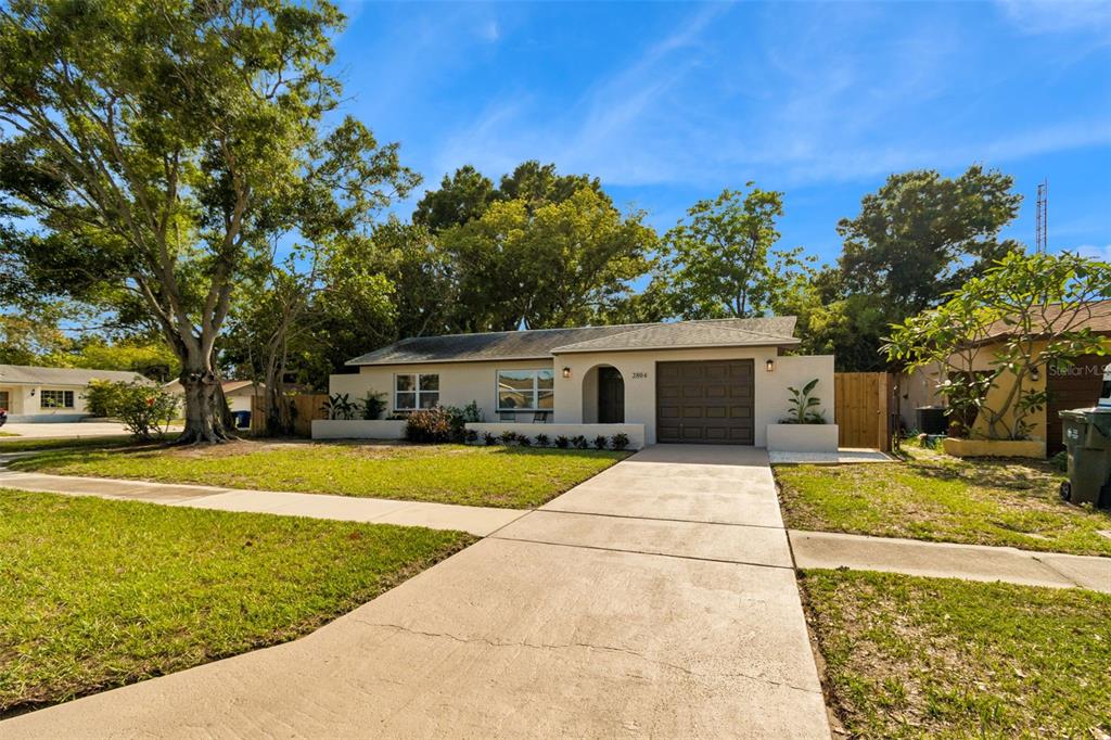 2804 Fulton Street Southwest Largo, FL 33774 - Photo 2 of 33