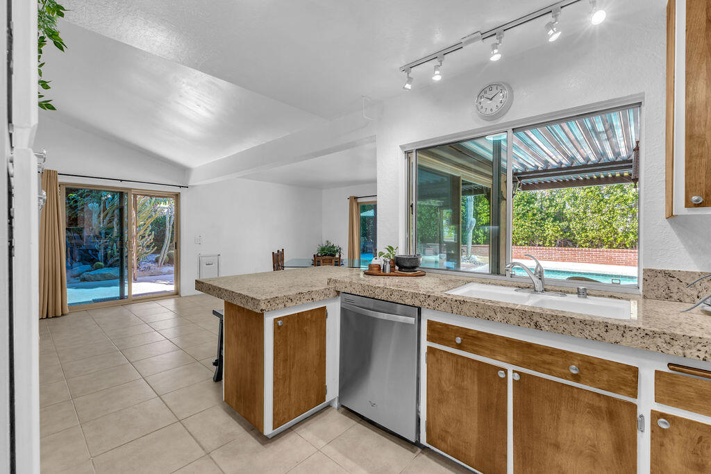 71521 Halgar Road Rancho Mirage, CA 92270 - Photo 18 of 31 IMG_0399