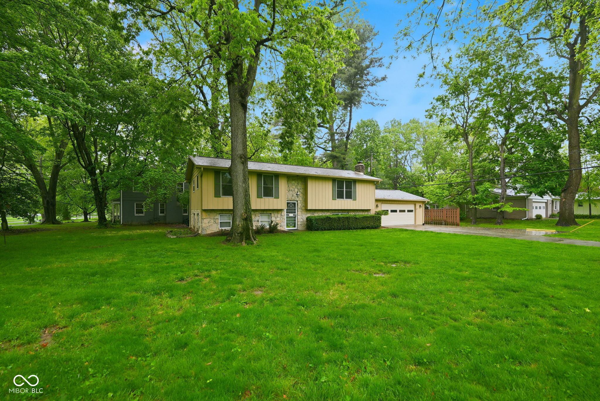 7020 Hoover Road Indianapolis, IN 46260 - Photo 5 of 47 Gallery Image 5