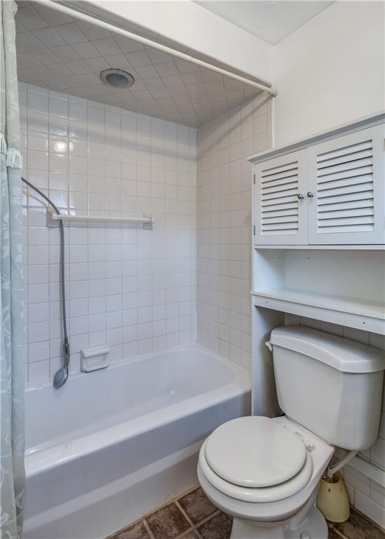 3810 Anderson Road Gibsonia, PA 15044 - Photo 11 of 22 Master Bathroom