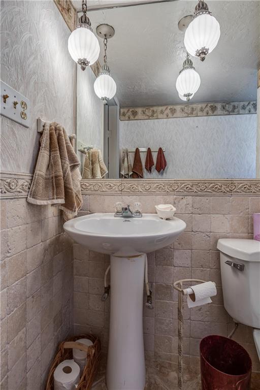 3810 Anderson Road Gibsonia, PA 15044 - Photo 17 of 22 Lower Level Bathroom