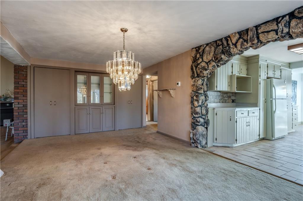 3810 Anderson Road Gibsonia, PA 15044 - Photo 5 of 22 Dining Room